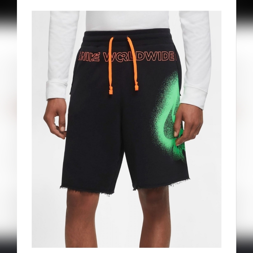 Nike Sportswear Worldwide Alumni Shorts Sz M